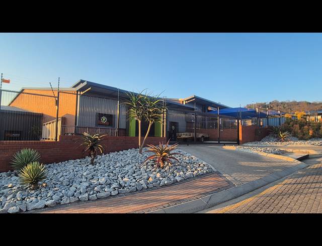457M² WAREHOUSE TO LET IN RIVERSIDE PARK